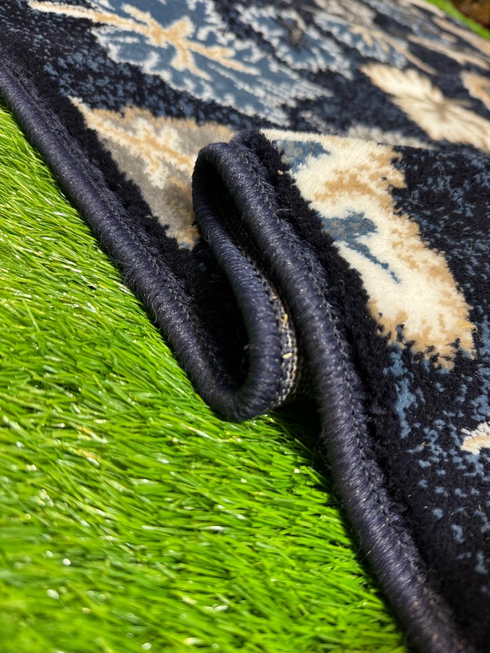 Traditional Black Persian-Style Rug | Size: 4ft width x 5.5ft length (120cm x 170cm) | Article #M46BLK-4