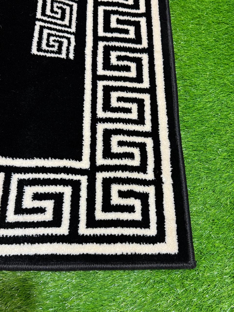 Classic Medallion Pattern Rug | Size: 3ft width x 5ft length (100cm x 150cm) | Article #M35BLK-2